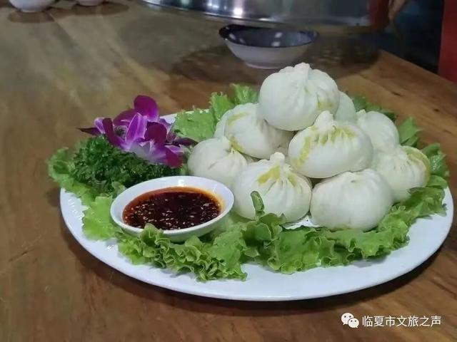 旅行进行曲：国庆来临夏，装满一箱子的风景与快乐