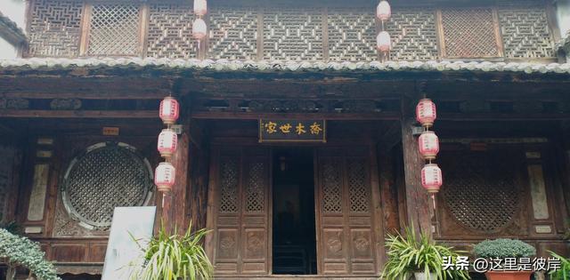 乘旅游专线游丽江的观音峡