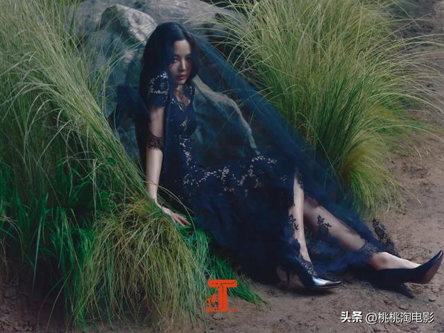 影后辛芷蕾《VOGUE》银十封面大片，达成五大女刊二轮满贯