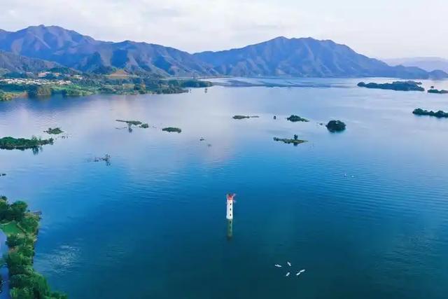 中国改名最“成功”的湖泊，改名前叫水库，改名后家喻户晓