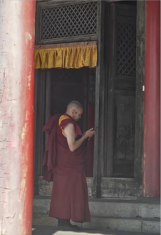 锡林格勒：从敖包经幡到金莲绽放，触摸草原的千年脉搏！