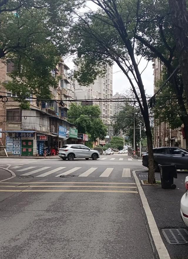 我是长沙人，去了一趟湘潭，不吹不黑：湘潭人是真的牛