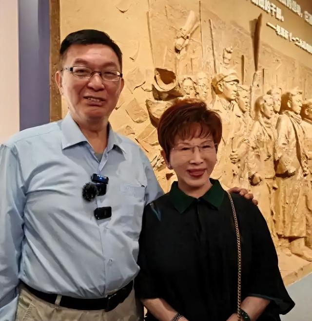 回去就抓捕？洪秀柱专机落地台北，国台办的意思早已经说透