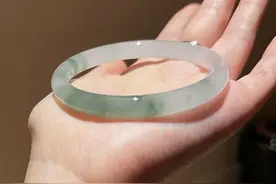 揭秘天山翠：最便宜的翡翠？气质优雅的神秘玉石图片