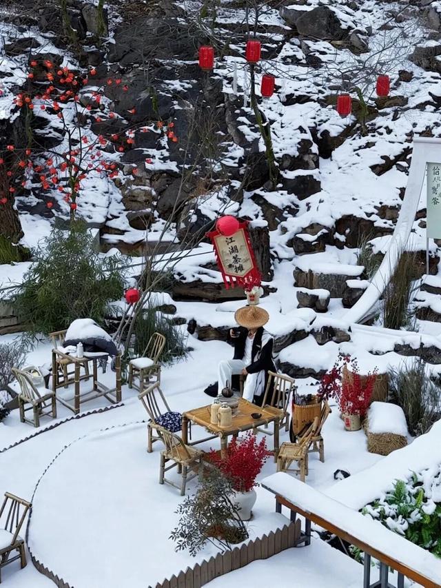 年味十足的山东宝藏小城，不仅是鲁菜重要发源地，还是“中国琉璃之乡”！