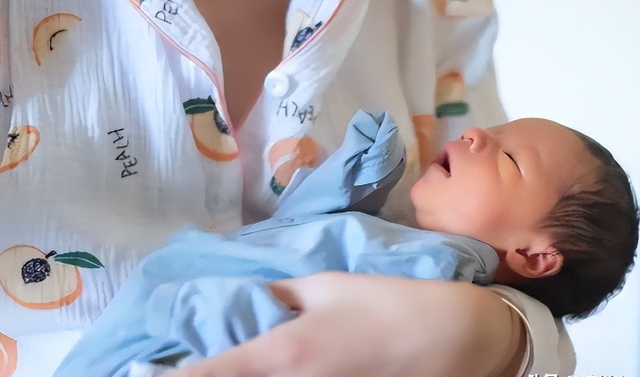 全国出生人口断崖：21年1062万人，24年954万，25年令人意想不到