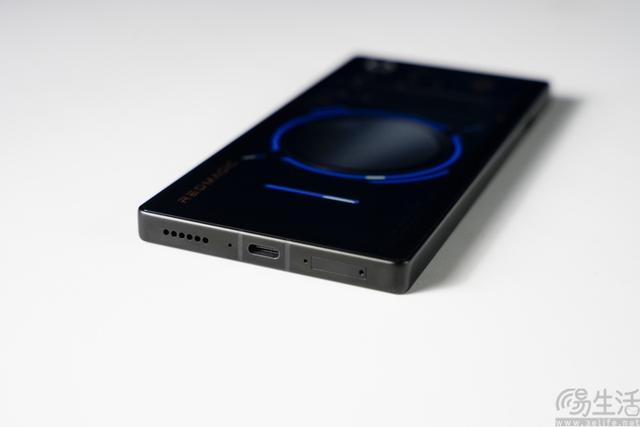 风水双冷、性能新巅峰：红魔游戏手机11 PRO+专项测试