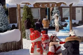 景区用棉花沙子冒充雪，工作人员回应图片