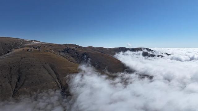 玛曲寒意渐起:裹暖,藏安,待冬来