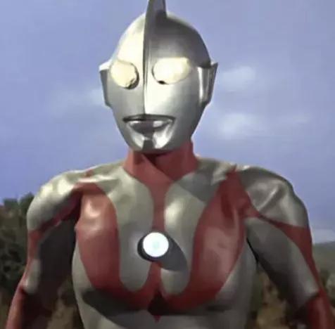 初代奥特曼佐菲和新奥特曼利匹亚佐菲