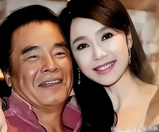 “6个老婆”同住一室，每人每月7万零花钱，71岁又娶第七房小娇妻
