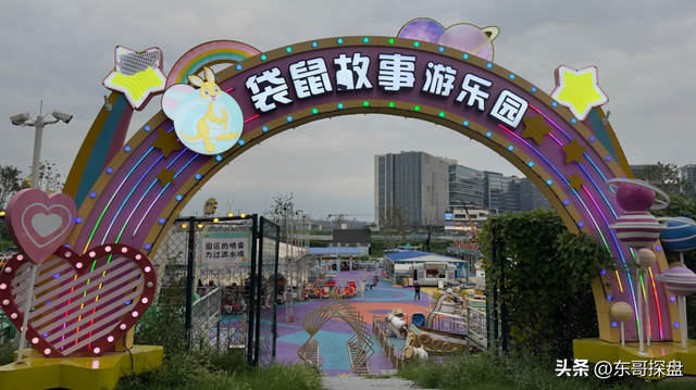 登岛徒步3小时，发现北龙湖金融岛商业大“变”！