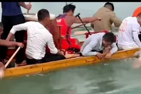 小时候总以为龙舟手最强，现在才明白错的有多离谱，引共鸣！图片