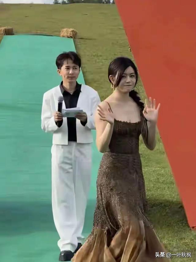 内蒙偶遇陈妍希，又矮又胖 腰粗腿短 身材五五分 没网上吹的那么漂亮