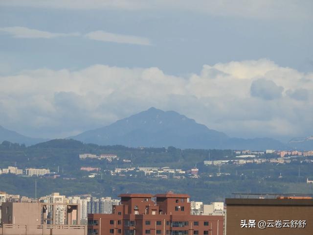 遥望玉山白鹿原,细辩骊山人祖庙