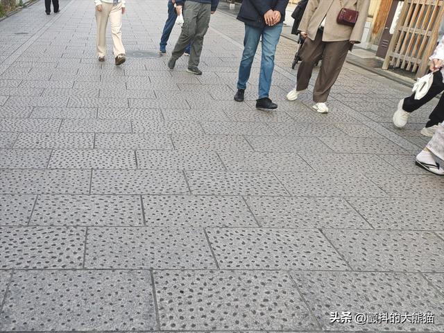 【实地直击】过度旅游真的缓解了？探访中国人身影消失后的京都