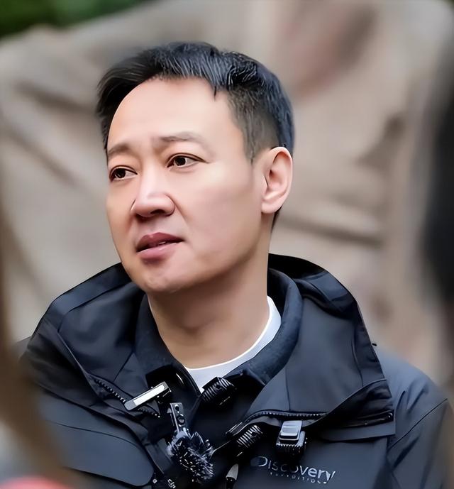 52岁辛柏青似乎现身春晚彩排