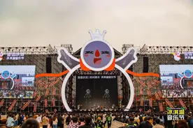 “雪王”在老家郑州办音乐节，折射出企业的城市自信 | 顶端快评图片