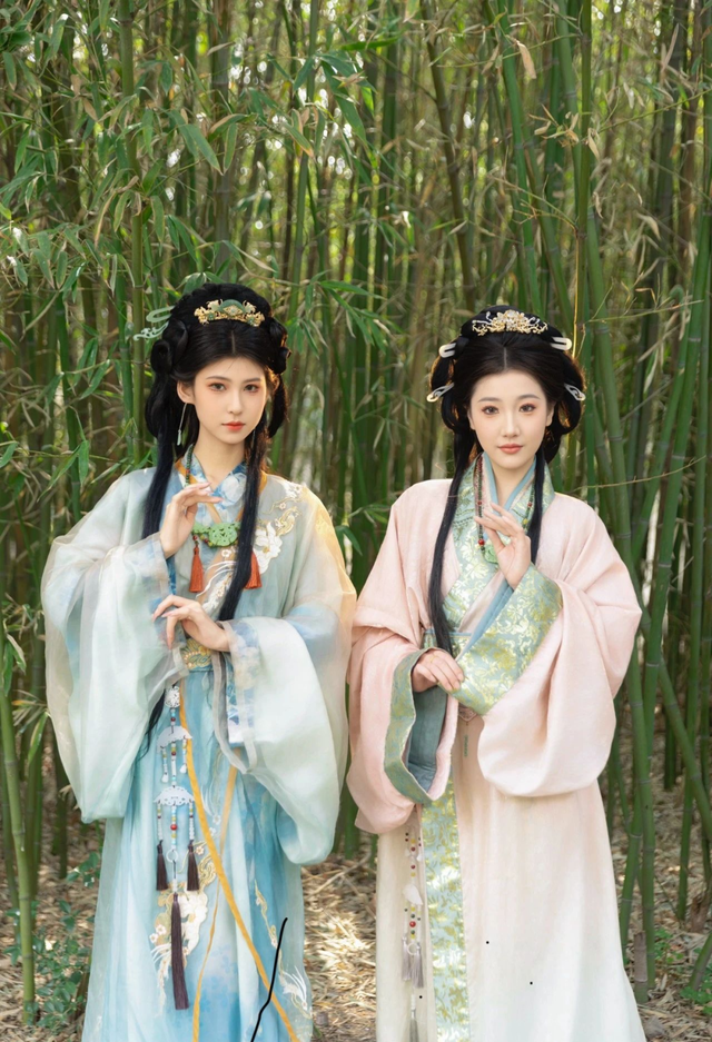 爸妈送我上大学，我带爸妈游许昌