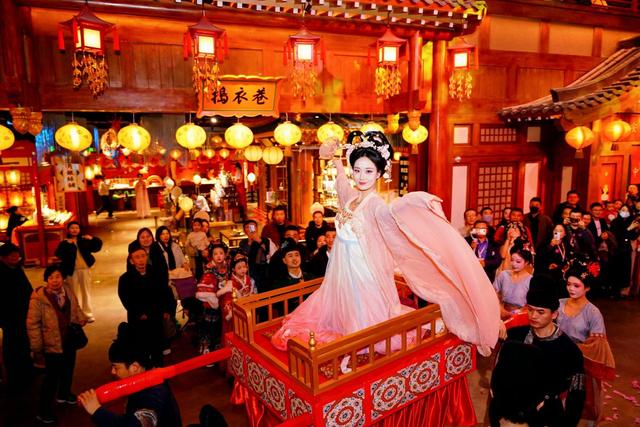 千年诗脉，一城风华：跟着唐诗的足迹 触摸鲜活的长安