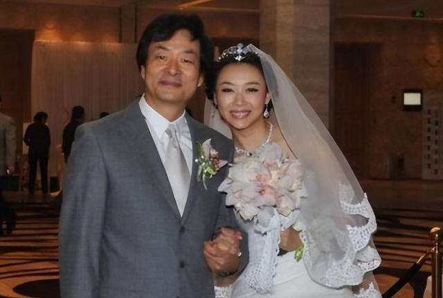 濮存昕女儿濮方：倒贴50万下嫁到东北农村，结婚10年被丈夫宠成宝