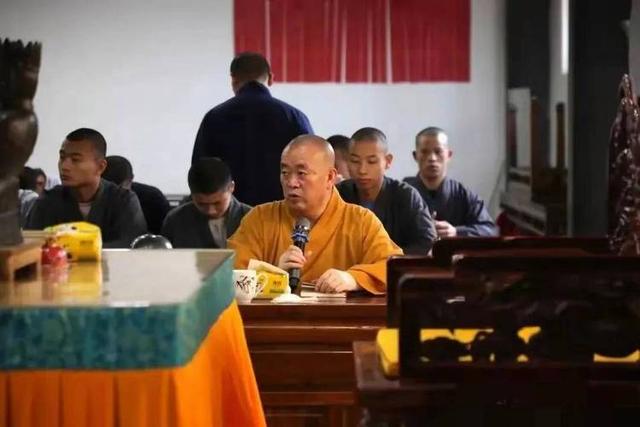 释永信事件再升级！老方丈绝笔信曝光，原来他早就被开除过僧籍！