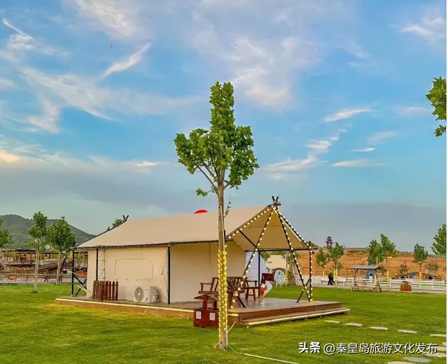 乘坐“星光·燕赵号”全景旅游列车，奔赴秦皇岛山海的浪漫之约！