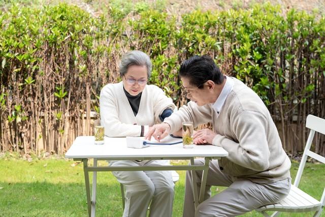 94年暴雨夜，我在山神庙躲雨，一个浑身湿透的女人也跑了进来