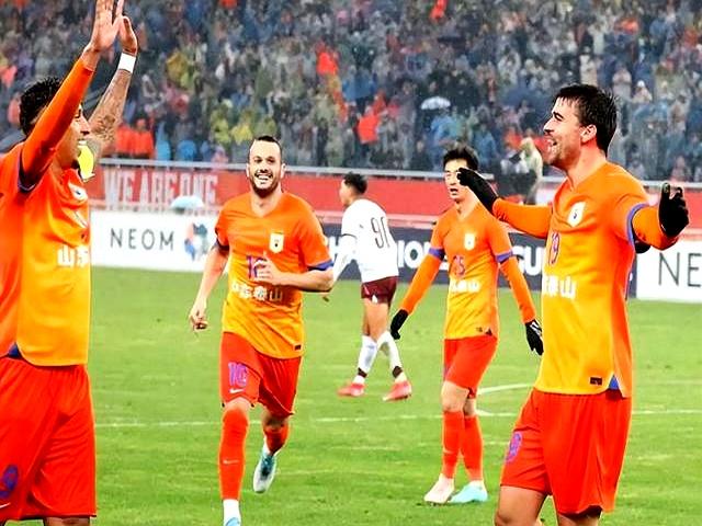 今日12月9日凌晨，中超传来山东泰山、莱昂纳多、北京国安消息