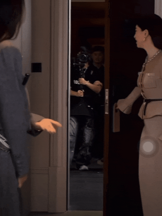 啊？这样也能进娱乐圈？怪不得翻车呢…