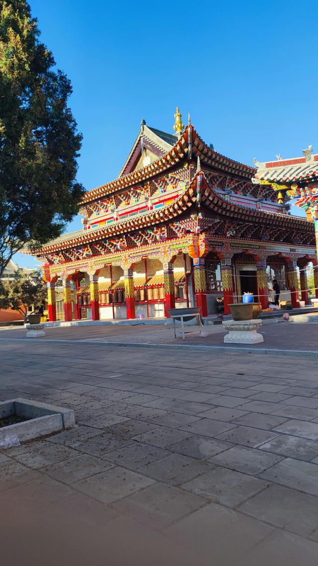 包头，溜达昆都仑河公园、湿地公园、赵长城遗址、昆都仑召、蓝伽