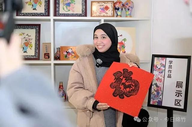 跟着国际主播网红游绵竹，绵竹这次火到全世界了！