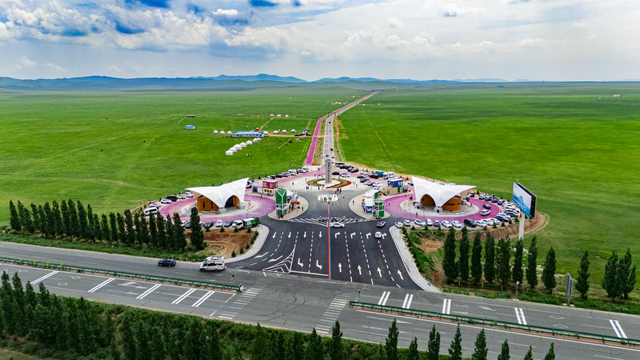 草原“99号公路”的沉浸式旅行革命