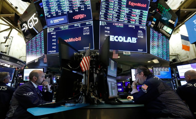 美联储重启印钞！AI引发失业潮，普通人该怎么躲危机？