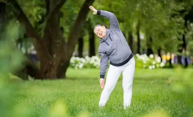 长期坚持晨跑的人	，身体最终会收获什么？骨科医生说出实情！
