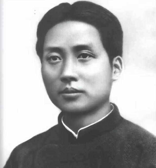 回顾毛主席的一生，其实是一部“逆天改命”史，他的命里早有定数