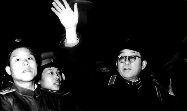 他因毛主席遭错误批判18年，晚年坦言：没有人比毛主席更高明