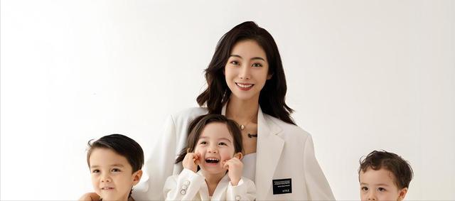 “买英国精子生3娃”的山东女人，8年后现状曝光！如今她后悔不？