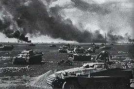 二战时苏联的方面军和德国的集团军群哪个更大？图片