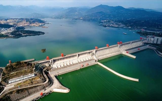 30亿人将用上廉价电？亚洲 "电力心脏"在中国，特高压破能源格局！