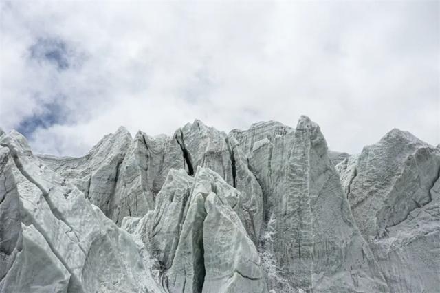 深入阿里秘境，近距离仰望展琼冰川的万年冰舌！