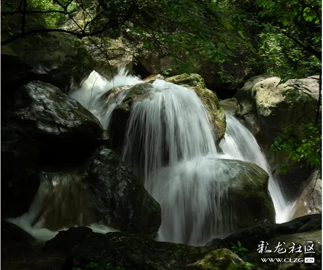 在尼珠河与山水私语。