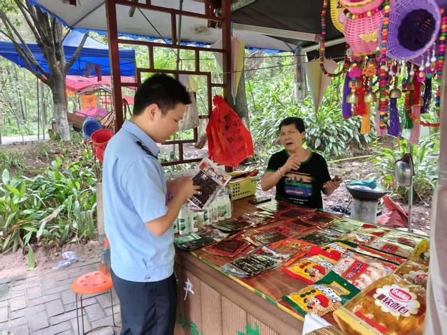 让游客“逛吃”无忧 四川省仪陇县市场监管局对景区食药开展全覆盖巡查