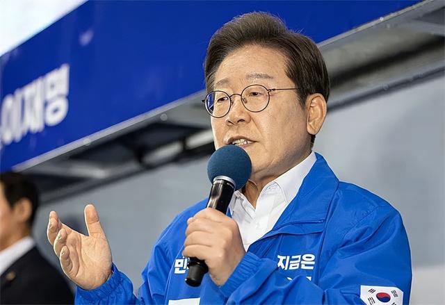 报应来了，李在明登机离沪前	，中方禁令先起效，菲日统一对华战线