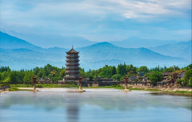 青城天下幽