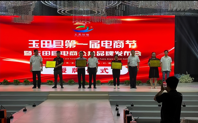 卷疯了！在中国，已经没人敢跟河北人拼价格了，义乌也打不过
