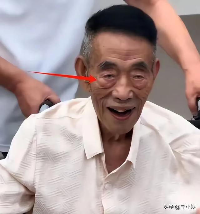 不知廉耻！杨少华头七刚过，被曝发妻小三同住的杨议竟更理直气壮