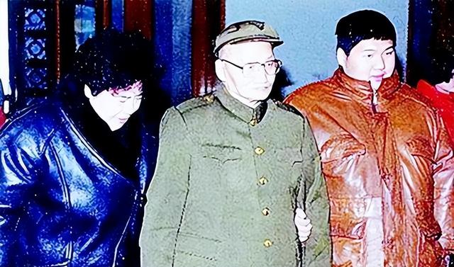 毛主席唯一活下来的儿子毛岸青，2007年去世	，晚年享受什么待遇？