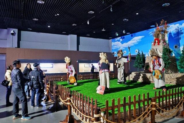 打卡中国羌族博物馆 感受羌族悠久历史文化