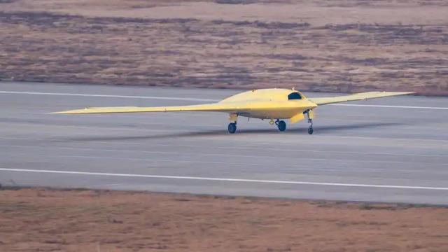 高空隐形“大蝙蝠”首飞，一周内中国亮相两种新概念无人机